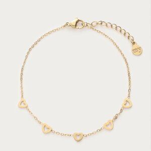 my jewelry Bracelet with small hearts